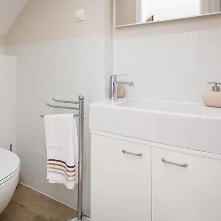 Apartment Seaview Studio Luan